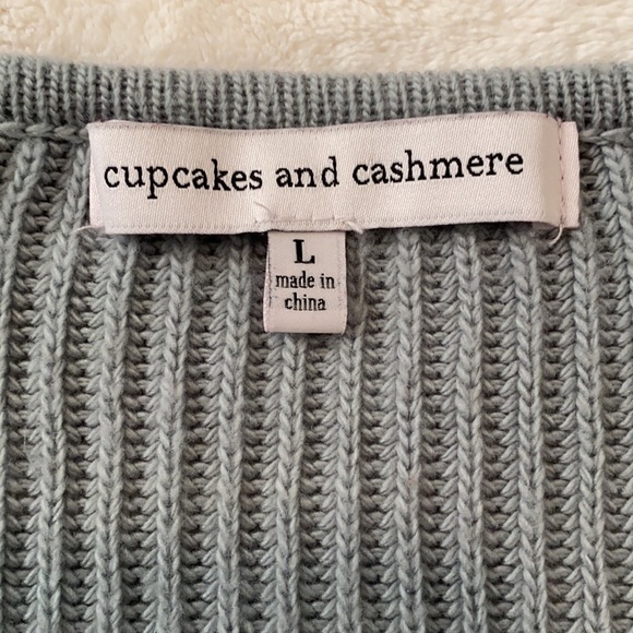 Cupcakes & Cashmere Gray Wrap Sweater Size L - Picture 5 of 13